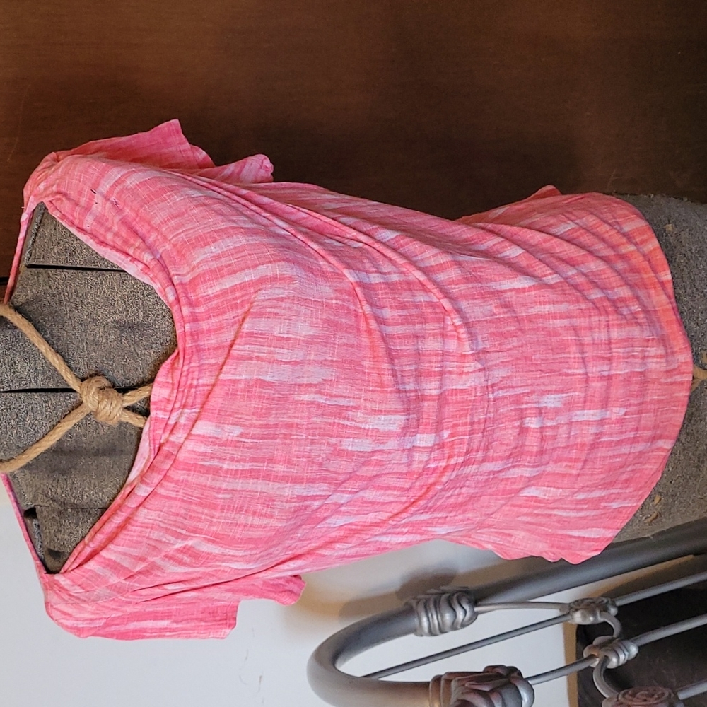 Pink Apt. 9 shirt.